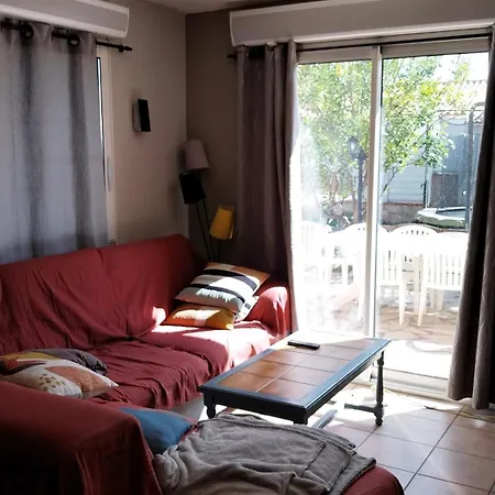 Climatisee Avec Grande Piscine 别墅