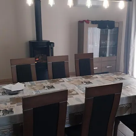 Bed & Breakfast Climatisee Avec Grande Piscine *